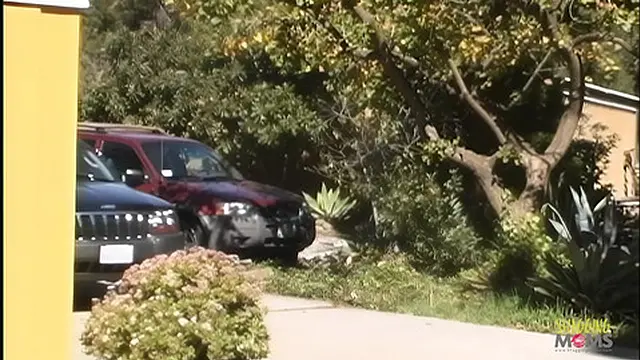 Cougar In African Lingerie Devours Huge Dick🍆 & Sits On It Roughly