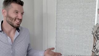 Kyaa Chimera shows Mike Mancini how to seduce in the office