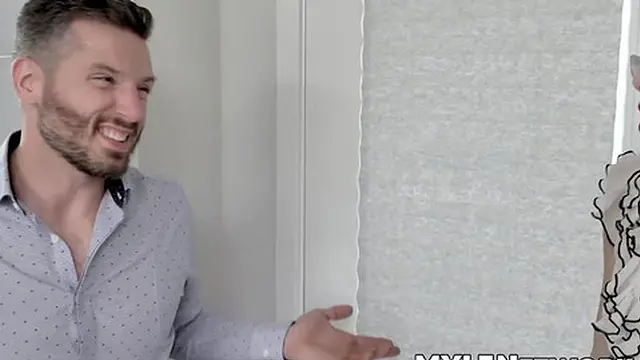 Kyaa Chimera shows Mike Mancini how to seduce in the office